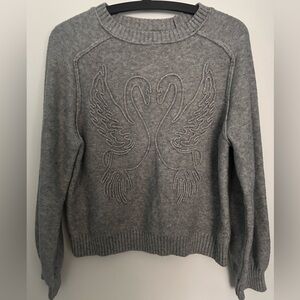 Willow & Wind Women’s Gray Swan Embroidered Women's Sweater size L